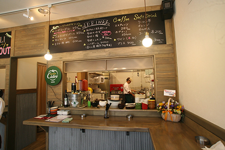 ピザ、イタリアンスタンドバー